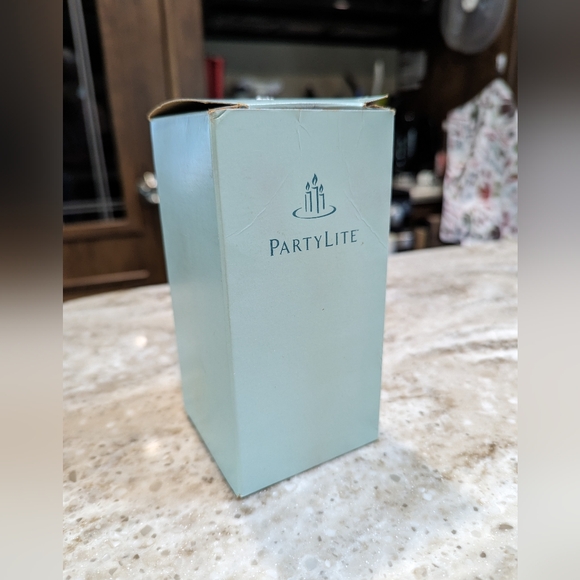 Party Lite pillar candle. Cranberry number S3523. 3x5 inches. Unused in box. - Picture 5 of 7